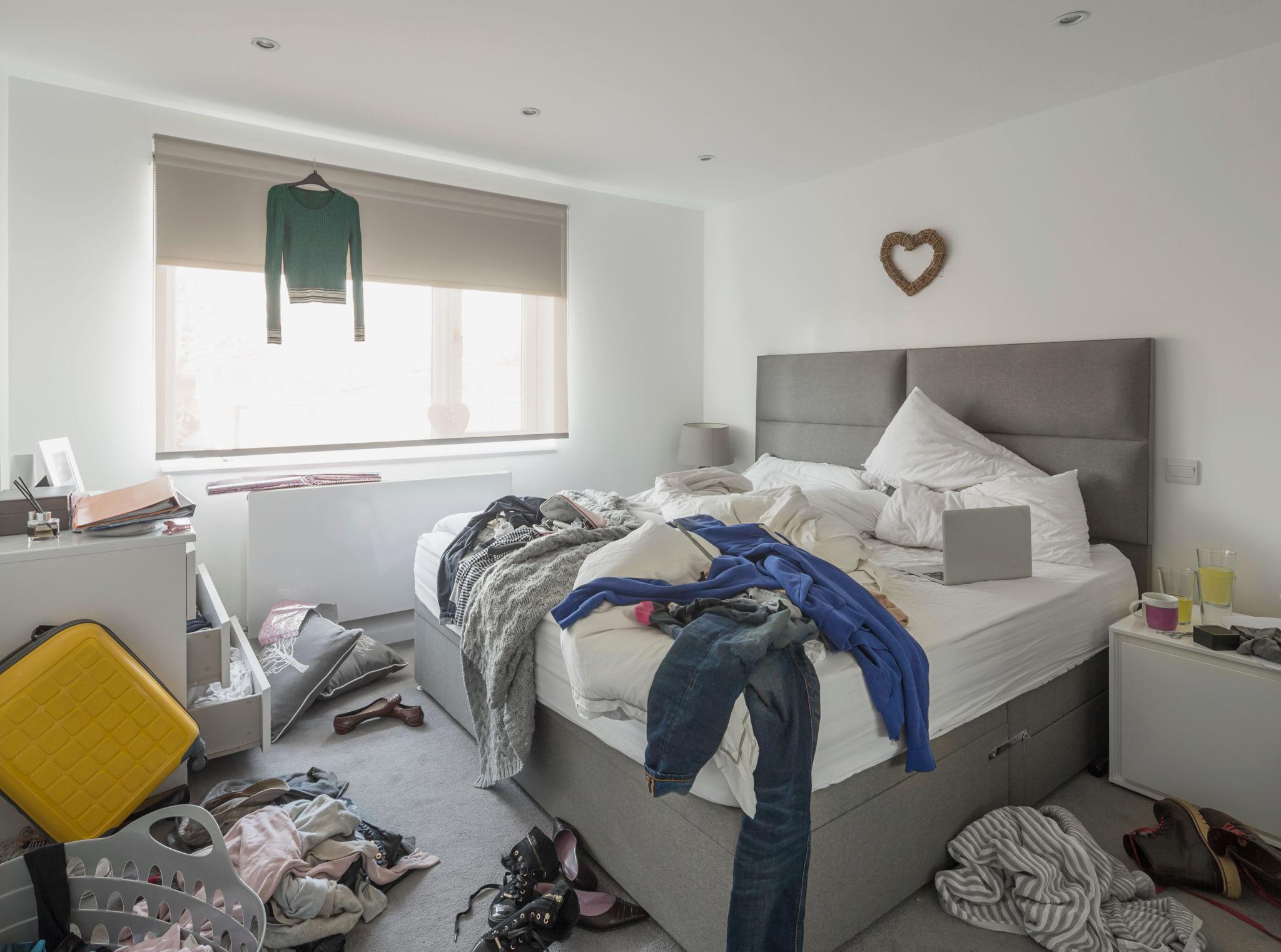 Bedroom before professional cleaning